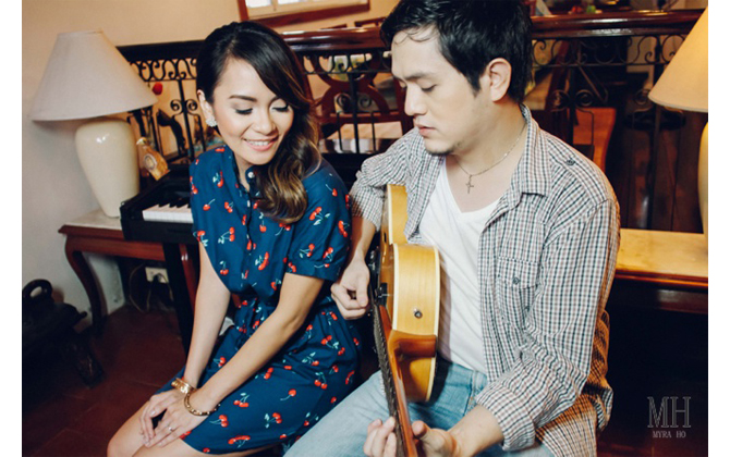 indoor engagement session at home