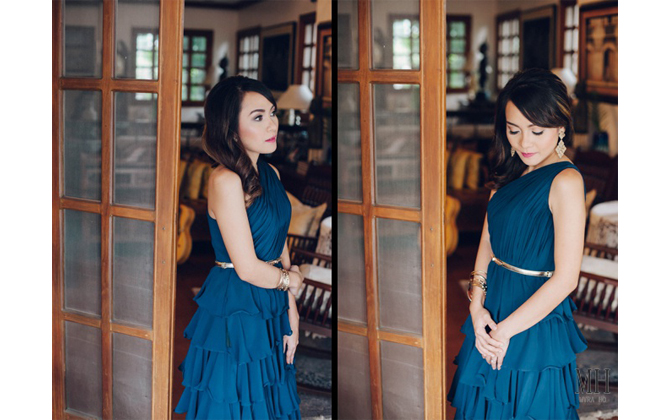 indoor engagement session by Myra Ho