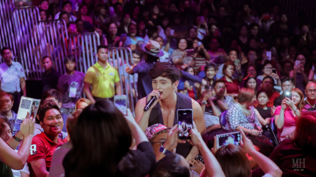 James reid at Vice Ganda Concert by Amari Moments